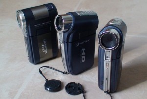 Three Aiptek 720p cameras.